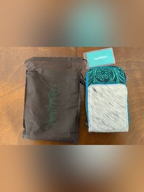 Trinity Ranch Hair-On-Hide Phone Wallet Crossbody NWT